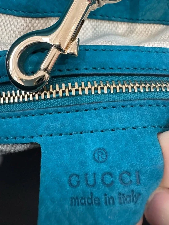 Gucci Soho  Teal Leather Shoulder Bag with Gold Chain Strap - Picture 5 of 11